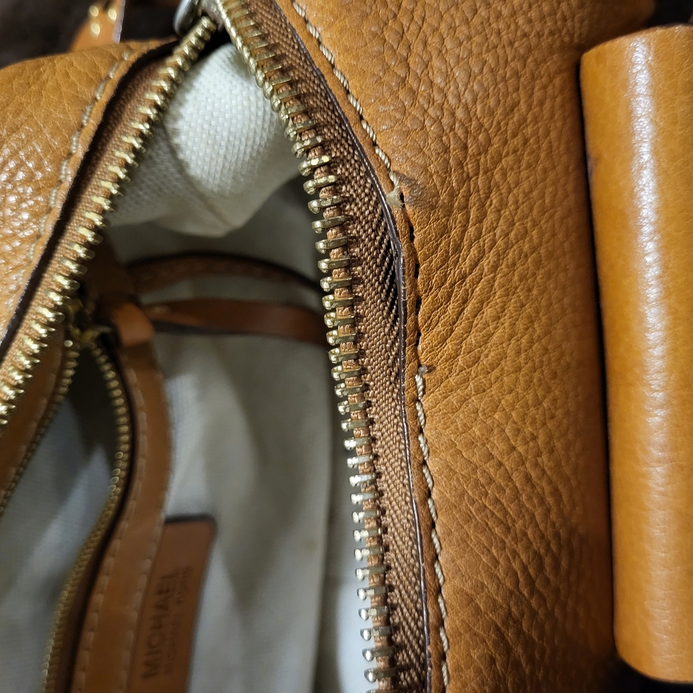Y2K Michael Kors Leather Bag with Gold Accents - Picture 11 of 13